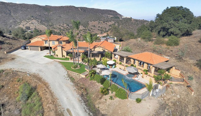 Mediterranean Temecula Villa: Pool, Jacuzzi, Mini Golf, Pickleball