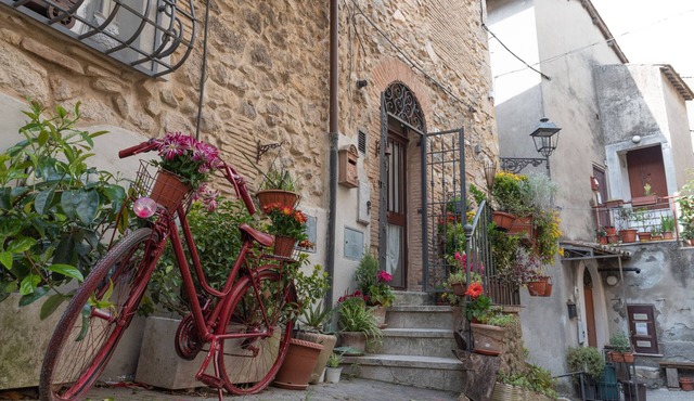MG Residence Tolfa "Piazza Vecchia"