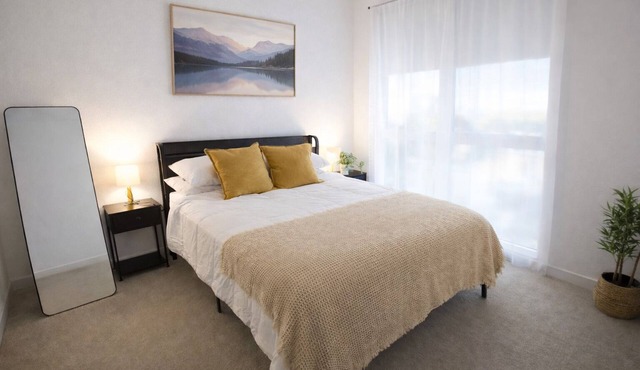 Modern 1 BD/Pool,Gym,Rooftop view in Glendale