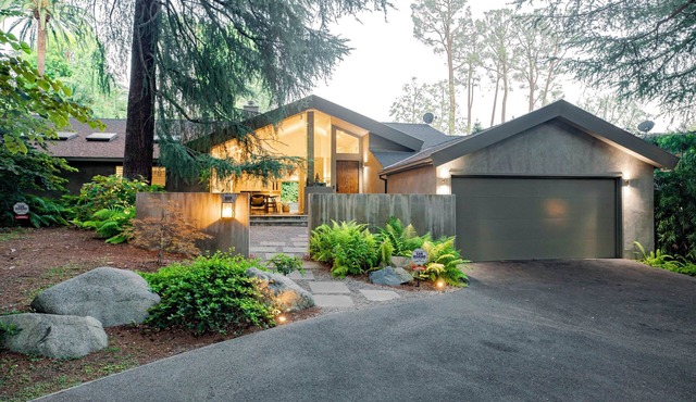 Modern MidCentury Oasis with Pool/HotTub, AC, WiFi, more