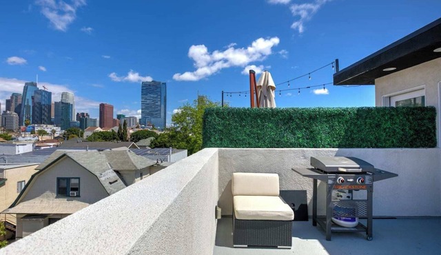 New build. Stylish furnishings near Downtown &Hollywood