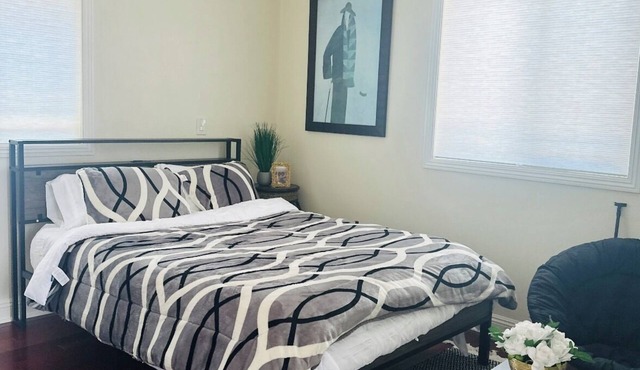 Newly Renovated Studio Unit for Mid-Term Rental in the Heart of Los Angeles