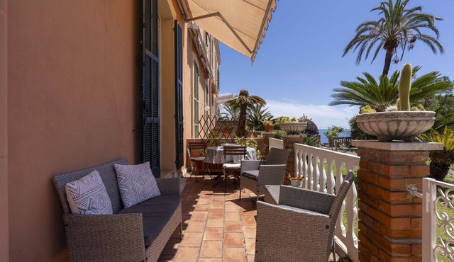 Nice apartment for 4 people with WIFI, pool, TV, terrace and panoramic view