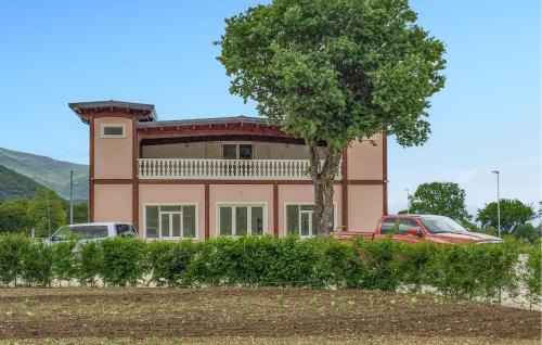 Nice Apartment In Lecce Nei Marsi With Wifi