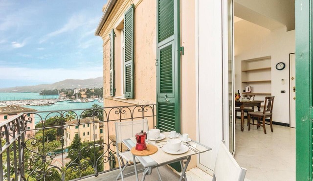 Nice apartment in Rapallo GE with outdoor swimming pool