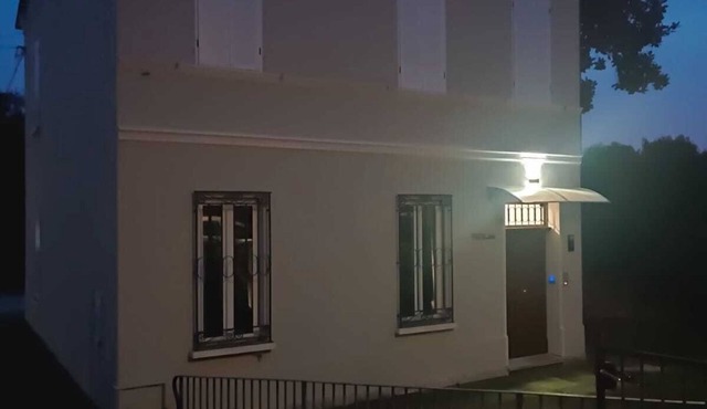 Nice b&b near the station, with excursions to the Angeli dike and Ravenna