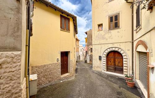 Nice Home In Priverno With Wifi
