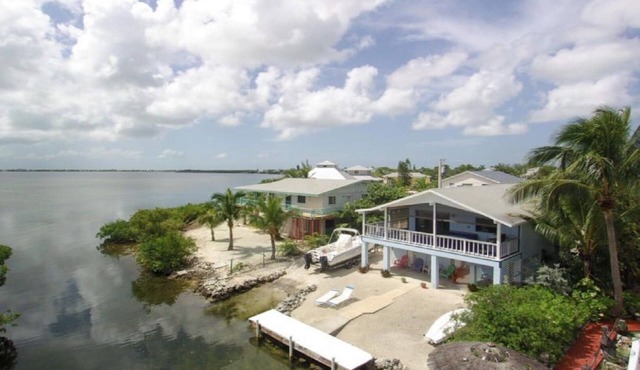 Ocean view home -Private launch & breath taking sunset views-min 28 day rentals
