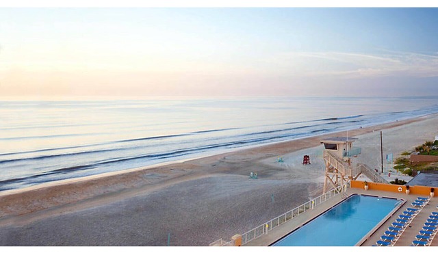 Oceanfront Studio-Underground Parking for Bike Week in Ormand Beach