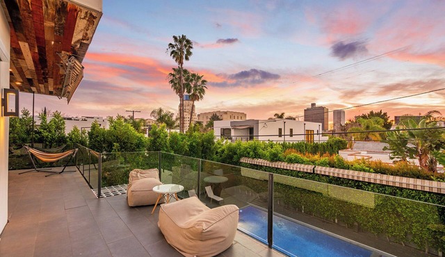 Orange D Villa! 5bdr pool best location