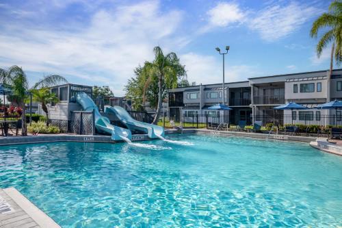 Orbit One Vacation Villas by Coolvacay