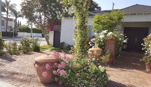 Perfect LA Getaway! Sawtelle- Santa Monica Area