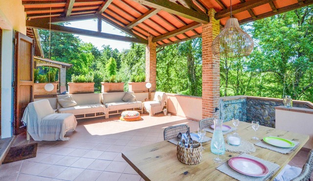 Pet friendly apartment in Anghiari