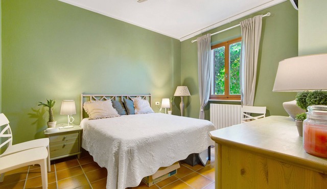 'Pino Vallegrande' Apartment with Private Terrace and Air Conditioning