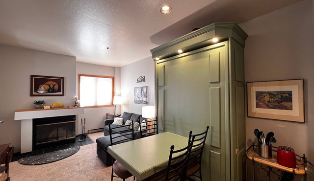 Plaza View Studio for 2 in Purgatory Village, perfect for your mountain getaway! in Durango