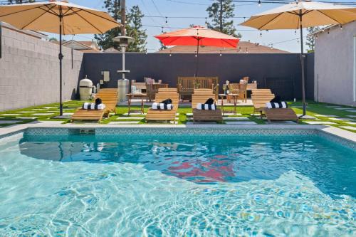 Pool House Retreat near LAX, SoFi & Beach