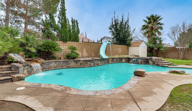 Pool, Patio & Games! Suburban Home in Palmdale