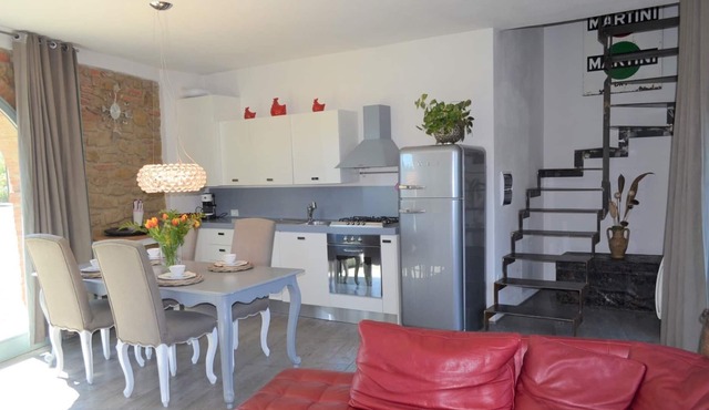 pretty small house with pool and jacuzzi at Monte San Savino in the heart on Tuscany, modern furnitu