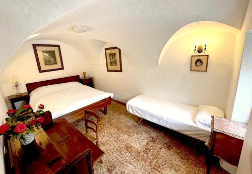 Principessa Grace Apartment Isolabona Italy Sleeps 3