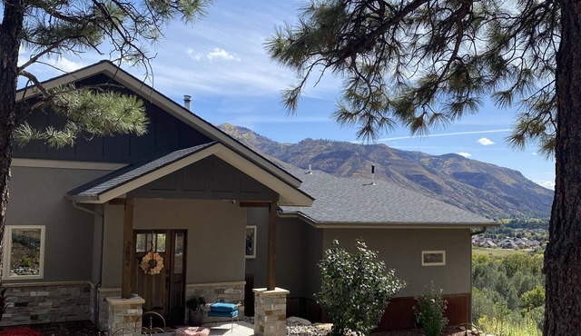 Private location, Central A/C, Amazing Cliff Top Views, National Forest Access