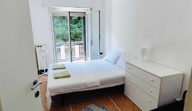 Private Room near City Center Shared Bathroom