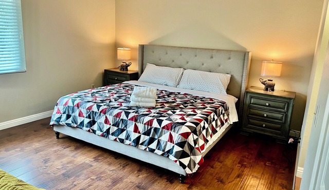 PROMO 15% WEEKLY AND 30% MONTHLY DISCOUNT Cozy house 4 bedrooms/2.5 bathrooms
