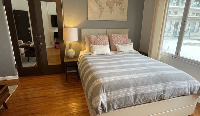 RelaxBeachPad Beachside Studio!Parking&Laundry