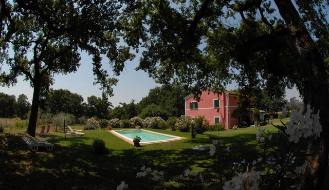 Rosa: apartment in farmhouse