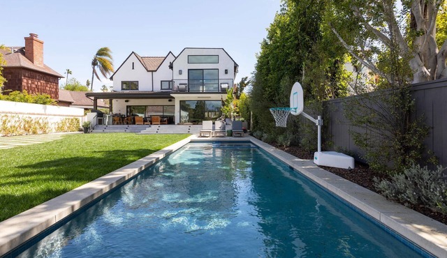 Rosewood Avenue II by onefinestay