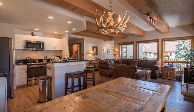 Rustic-Contemporary 3Br With Great Views! by RedAwning