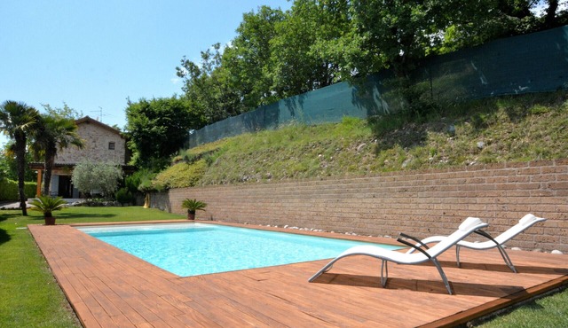 Rustico Villa Marciaga With Pool