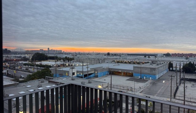 Safe & Stylish 2BD Family Penthouse: Premium Perks