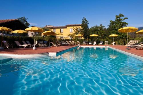 Sarzana-Charming Room Pool and BB