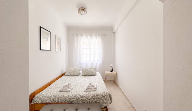 Simple Beach Lovers' Retreat in Espiche