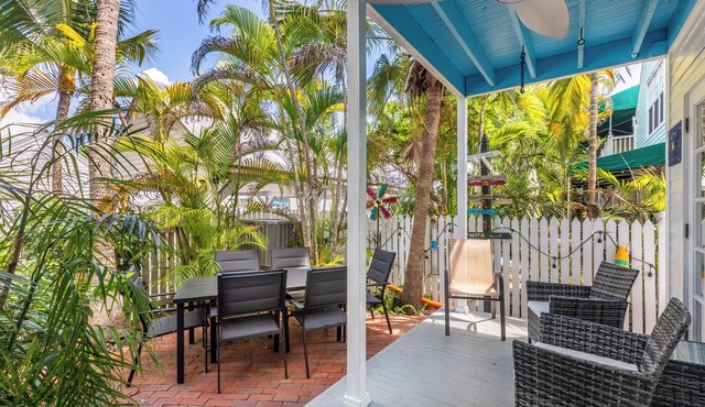 Southard Getaway | Covered Patio, Great Location, Shared Pool | Month Long Stays
