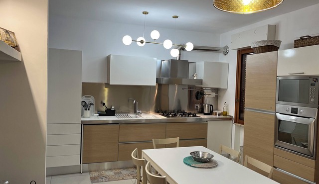Spacious 1st floor apartment, in a quiet residential area, 4km from the coast