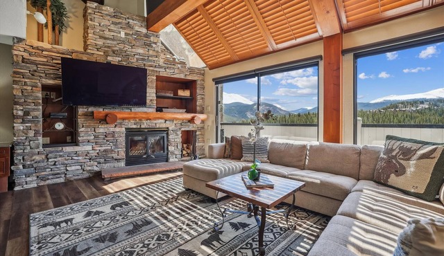 Spacious 6BR in Breckenridge with great views at Beaver Run Black Diamond Penthouse.