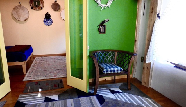 SPACIOUS SUITE by peaks & stupa; private entrance. Beautiful calm soulful