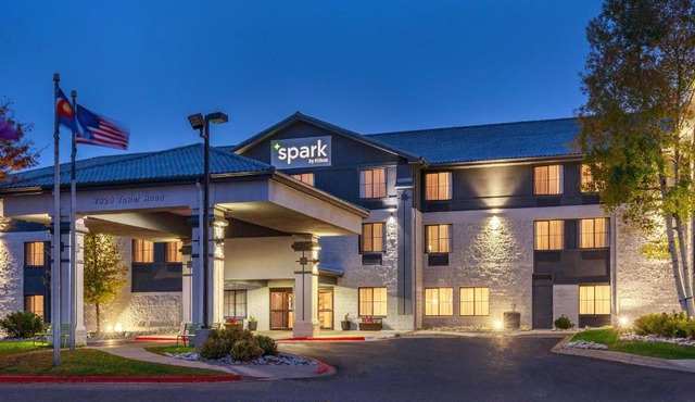 Spark by Hilton Denver International Airport