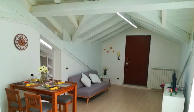 Splendid attic in a quiet and strategic position