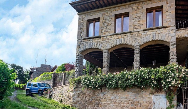 Stone house villa with Spa in Cortona