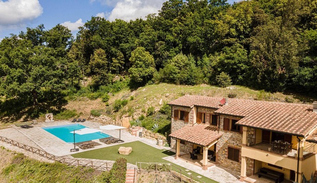 Stunning apartment in Monteverdi Marittimo