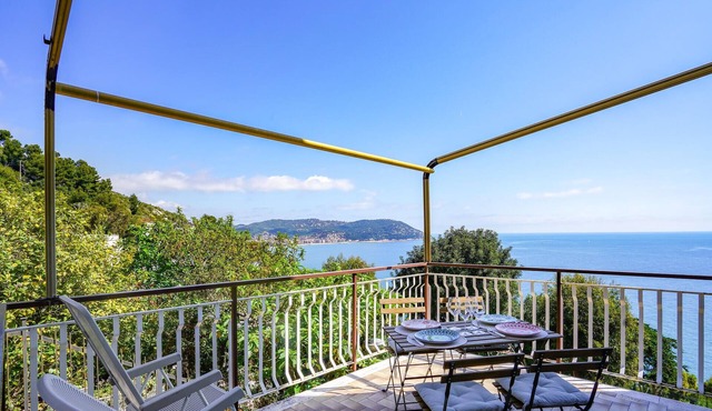 Stunning apartment in Cervo with house sea view