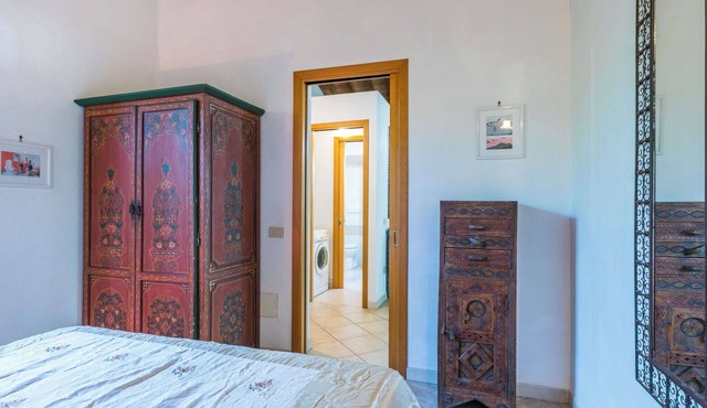 Stunning private villa for 4 people with private pool, WIFI, TV, patio and pets allowed