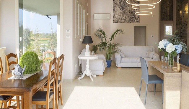 Stunning private villa for 6 guests with A/C, WIFI, TV and patio