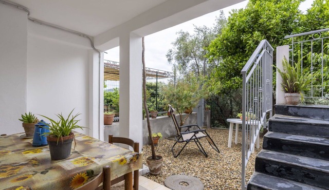 Stunning private villa for 4 guests with WIFI, TV, terrace and panoramic view