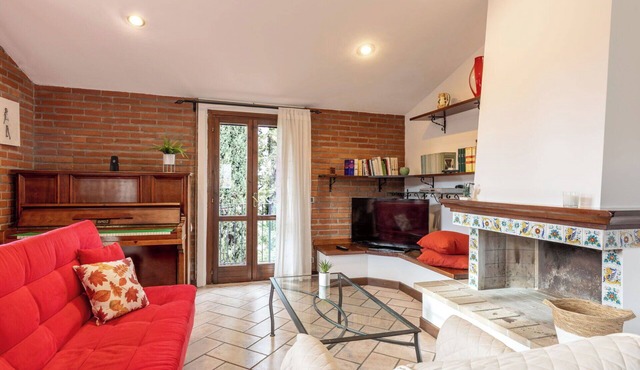 Stunning villa for 6 guests with A/C, WIFI, TV, balcony and panoramic view