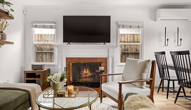 Stylish, newly renovated Bungalow in heart of West Los Angeles
