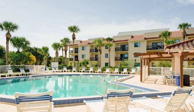 Sun & Sea - 2 pools/1 heated!