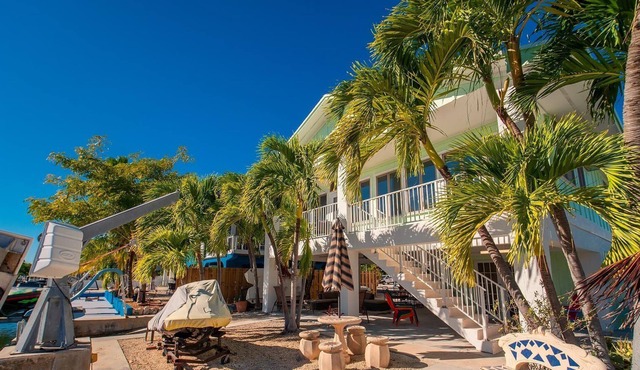 Sunshine 23: Dog-friendly, canalfront on Cudjoe Key